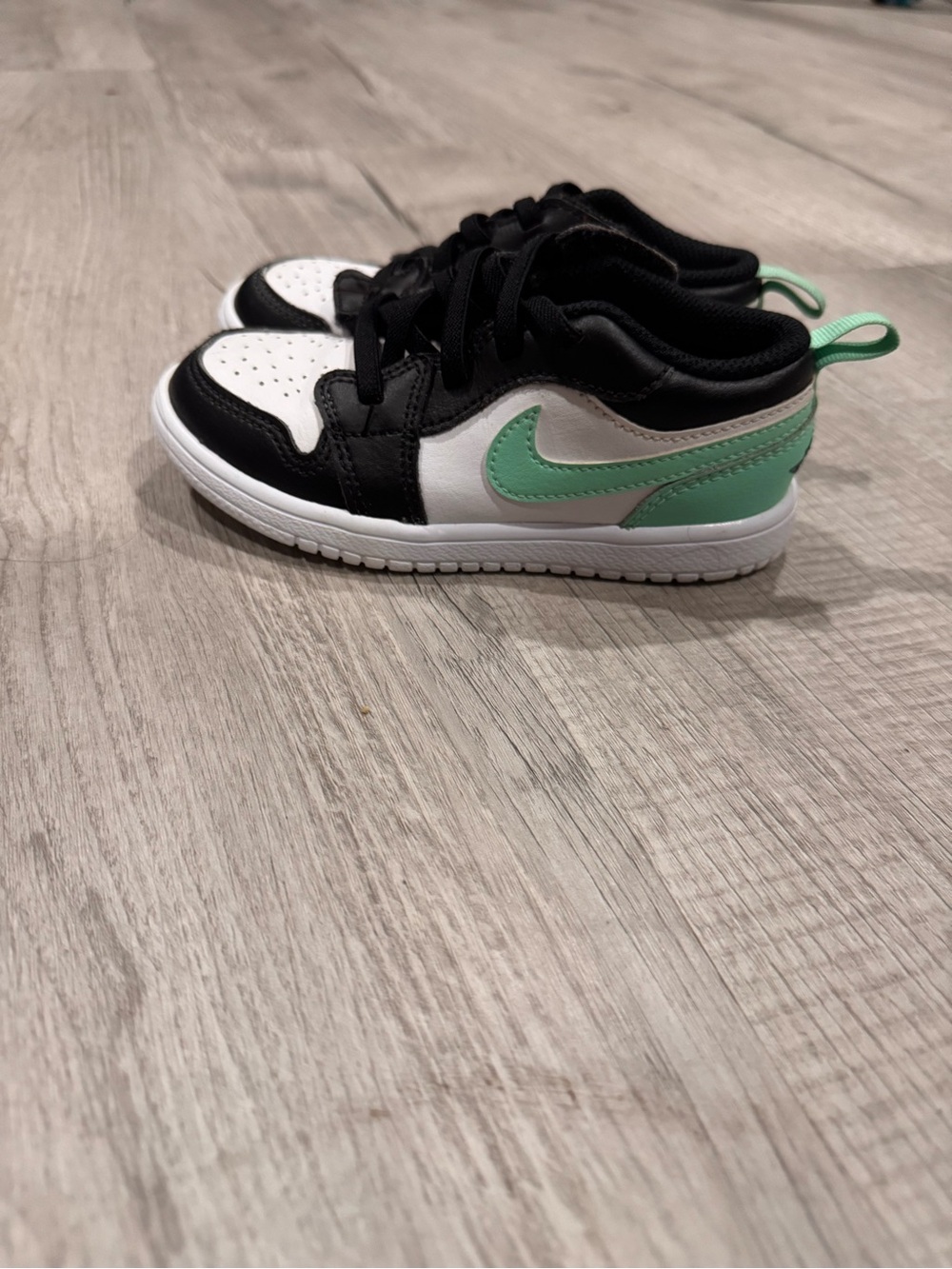 Nike Kids Low-Top Sneakers - Black/White/Mint Green